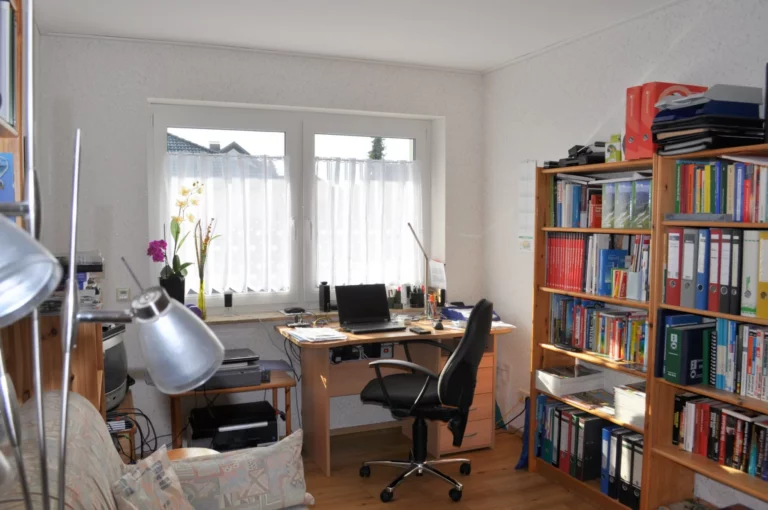 Büro/Kizi